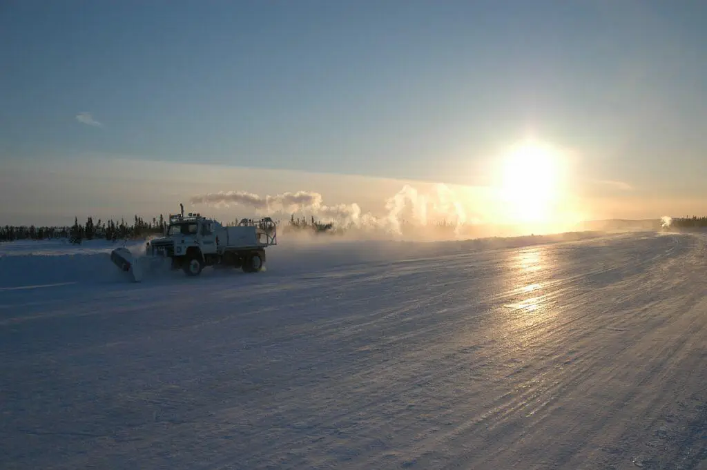 Tibbit to contwoyto winter road snowplough